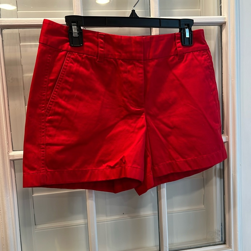 Vineyard vines red hot shorts size 6!